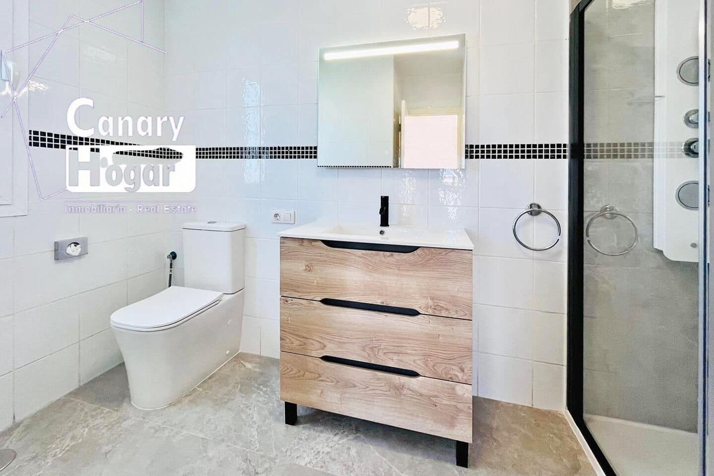 3 bedroom Penthouse for sale in Playa Fanabe with pool - € 875,000 (Ref: 9347429)