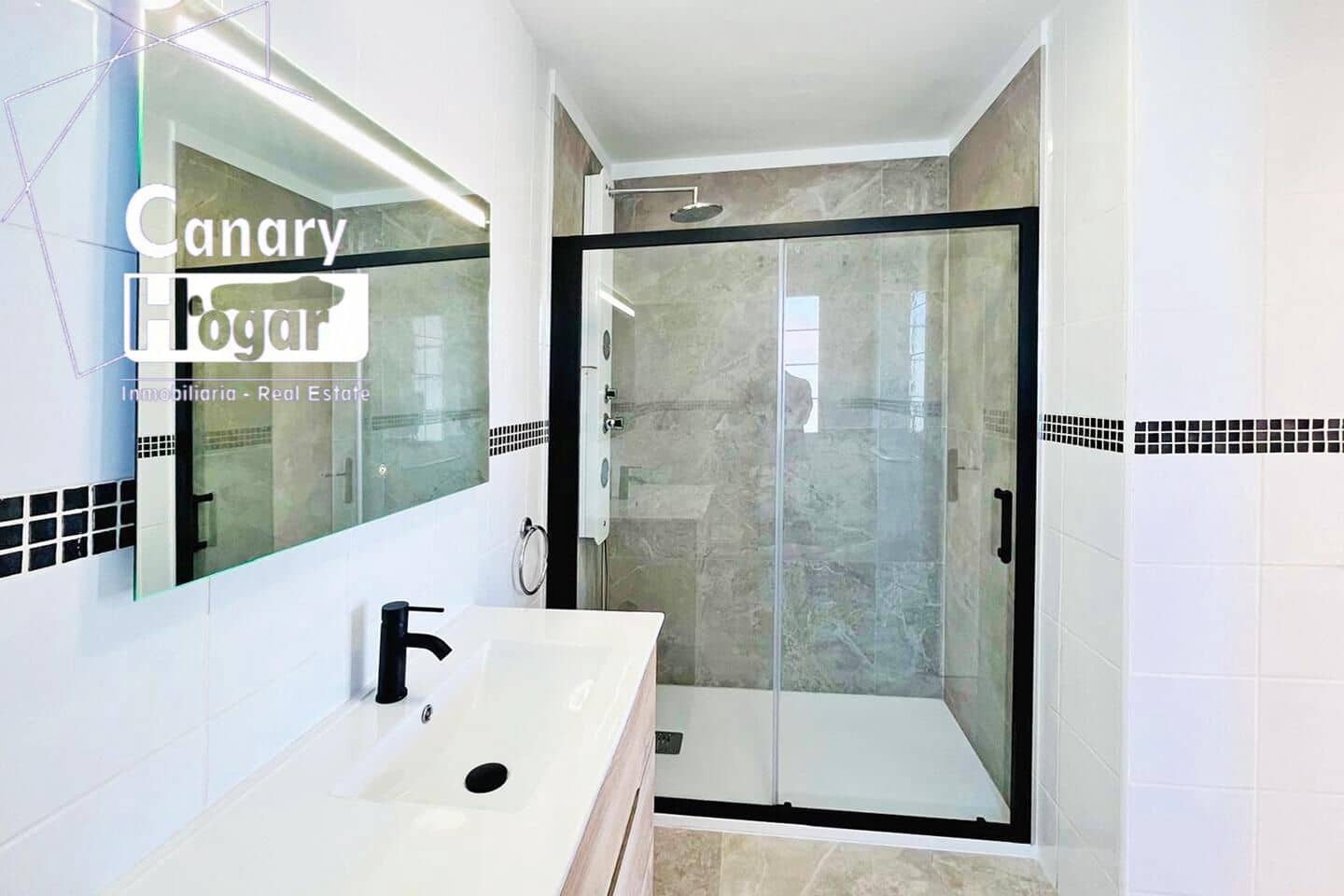 3 bedroom Penthouse for sale in Playa Fanabe with pool - € 875,000 (Ref: 9347429)