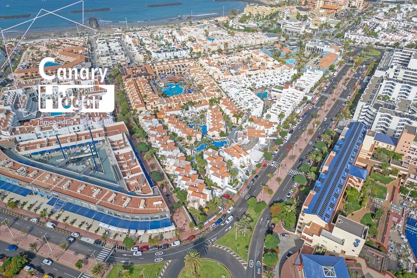 3 bedroom Penthouse for sale in Playa Fanabe with pool - € 875,000 (Ref: 9347429)