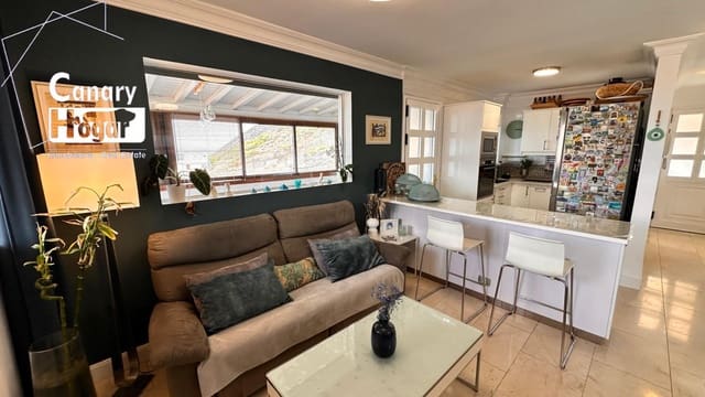 4 chambre Villa/Maison à vendre à El Madroñal, Adeje avec piscine - 630 000 € (Ref: 9349657)