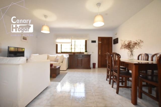 2 makuuhuone Rivitalo vuokrattavana paikassa El Medano, Granadilla de Abona mukana uima-altaan - 1 700 € (Ref: 9359690)