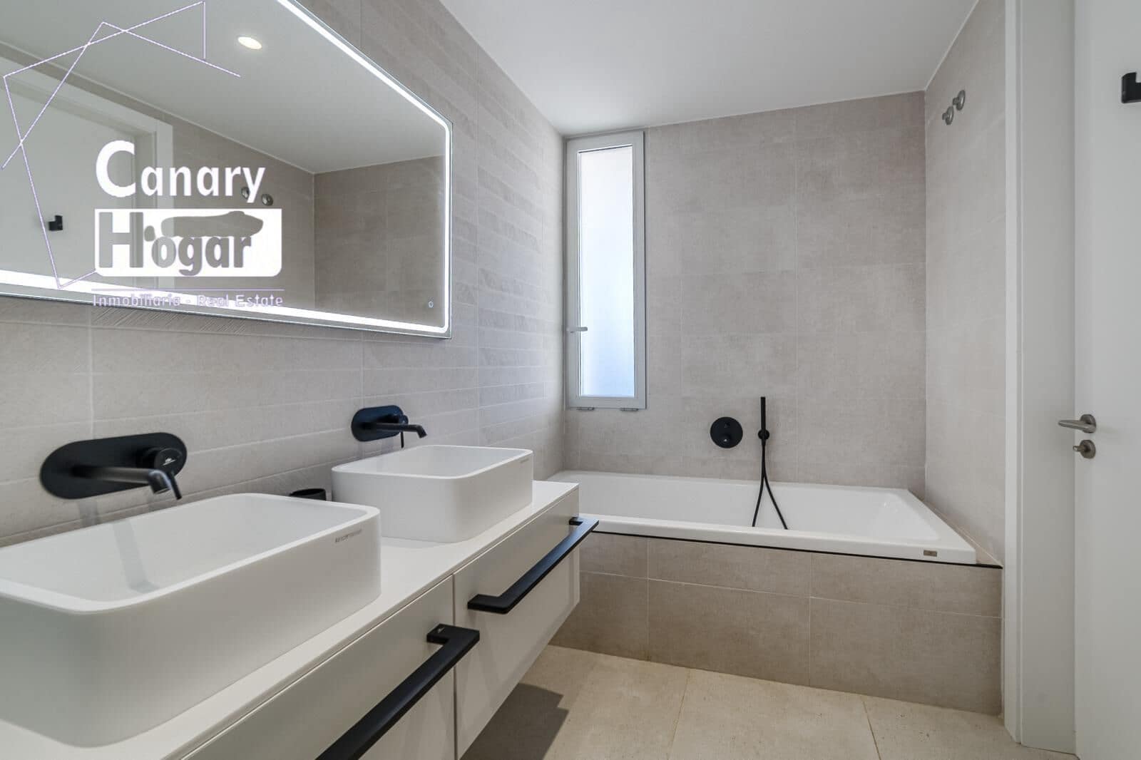 3 sypialnia Willa na sprzedaż w Callao Salvaje z basenem garażem - 1 595 000 € (Ref: 9362432)