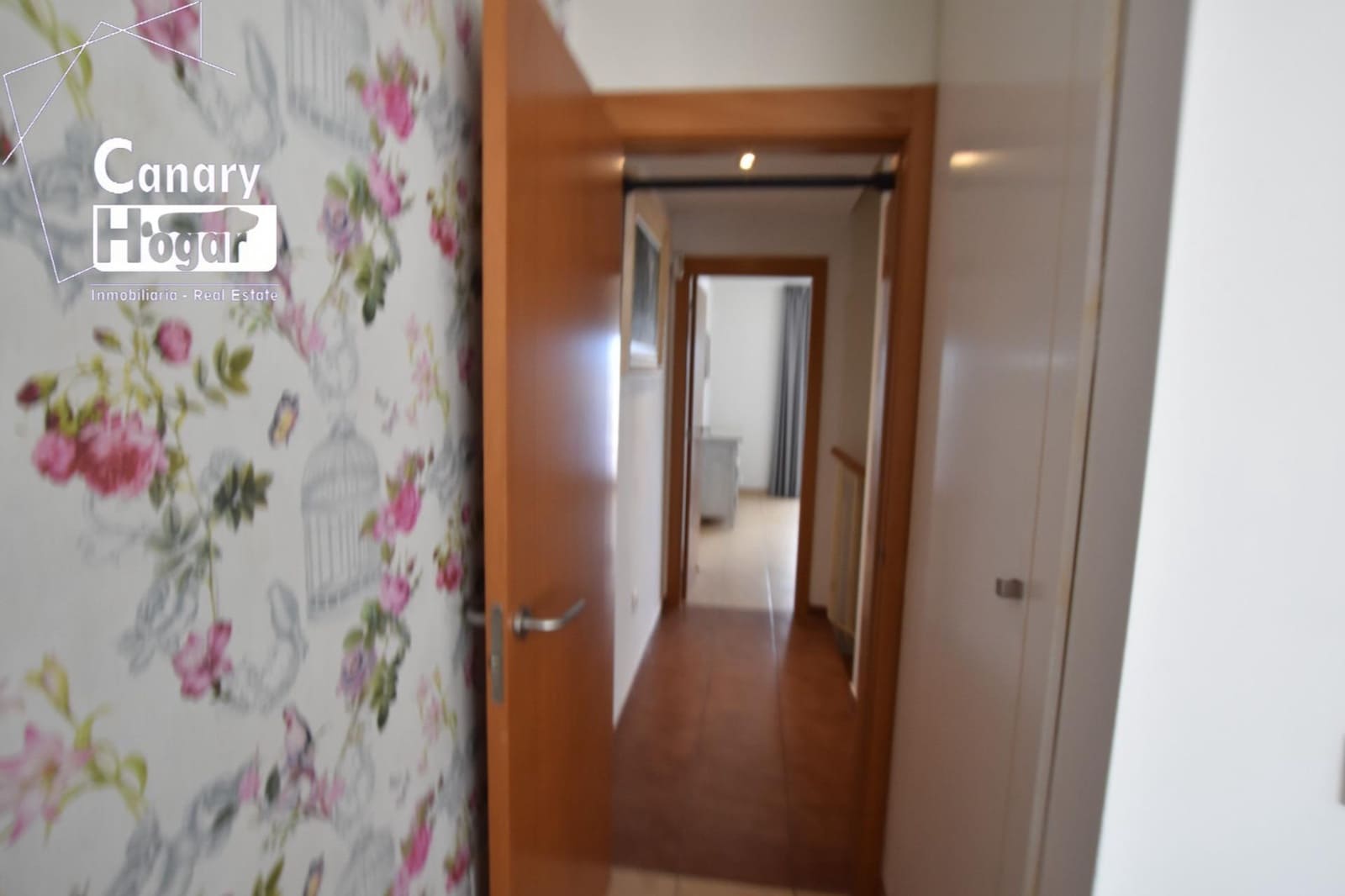 3 slaapkamer Rijtjeshuis te koop in El Madronal met zwembad garage - € 470.000 (Ref: 9375409)