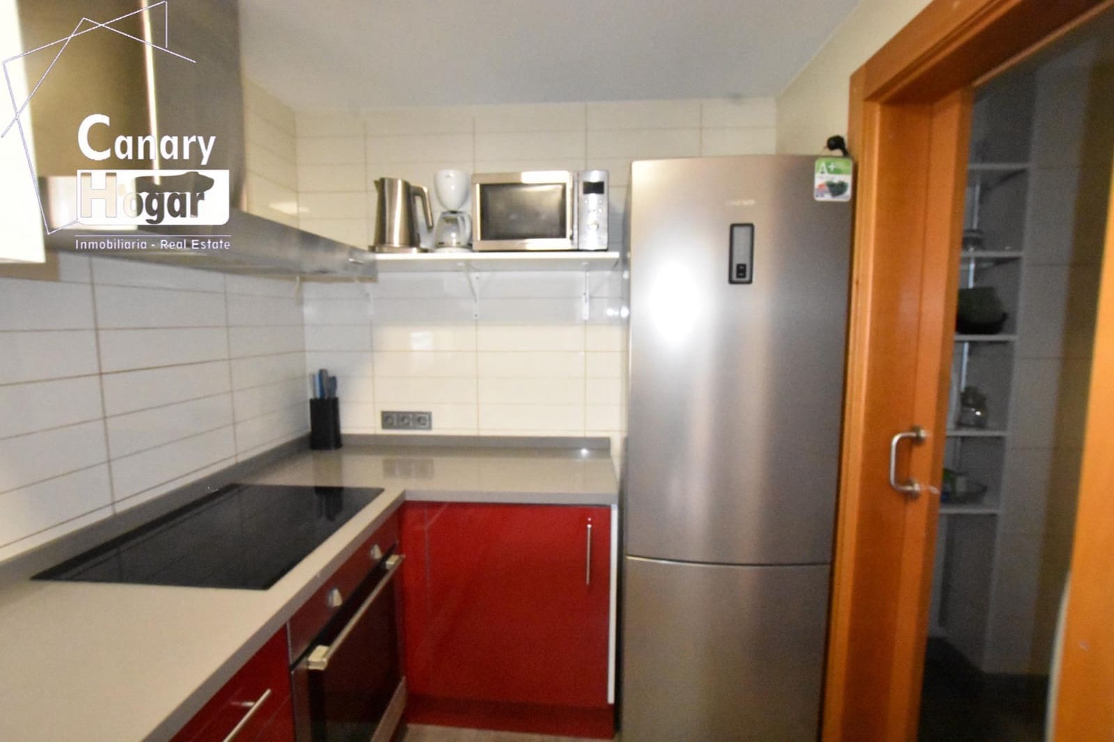 3 slaapkamer Rijtjeshuis te koop in El Madronal met zwembad garage - € 470.000 (Ref: 9375409)