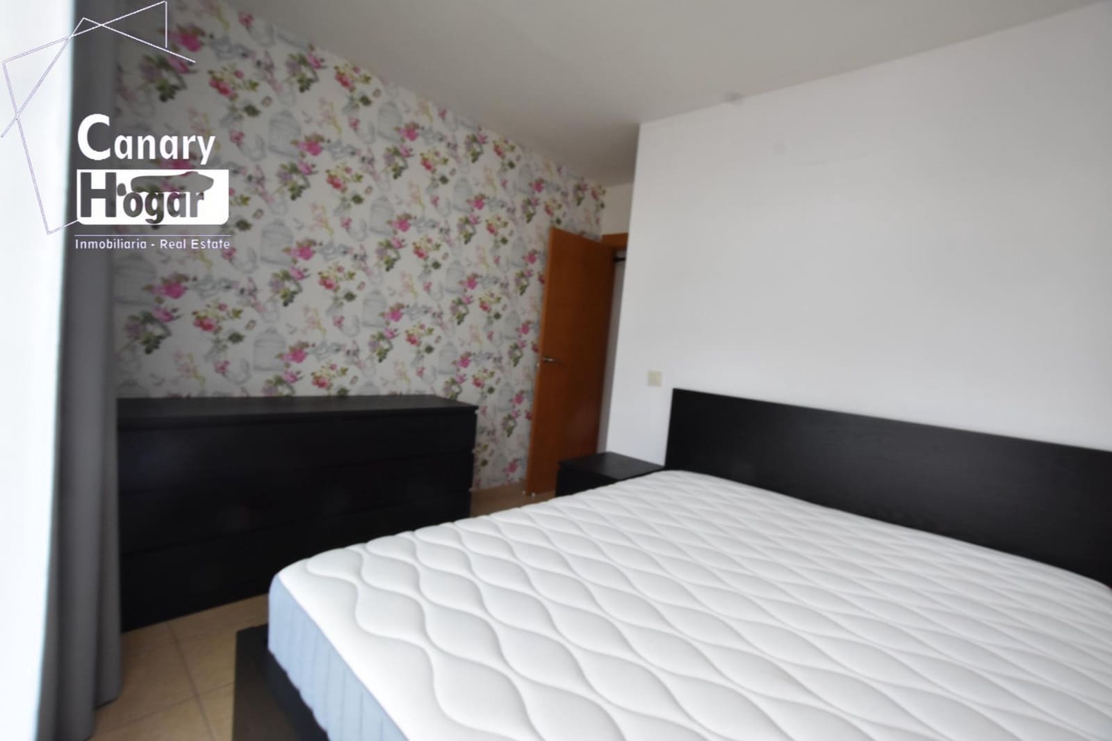 3 slaapkamer Rijtjeshuis te koop in El Madronal met zwembad garage - € 470.000 (Ref: 9375409)