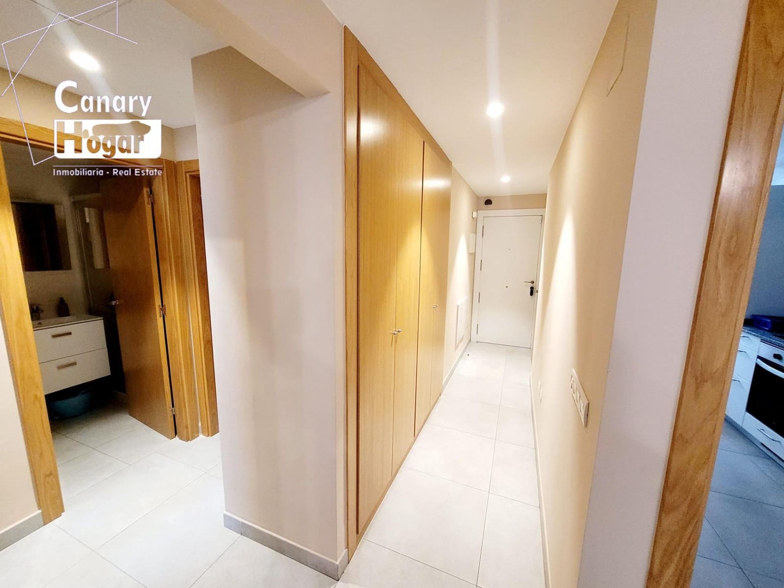 2 bedroom Apartment for sale in Adeje with pool - € 350,000 (Ref: 9385714)