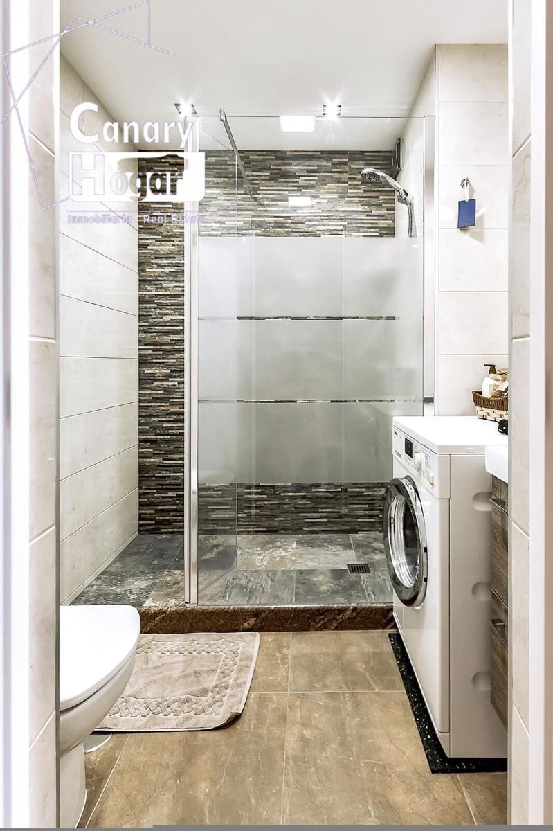 2 bedroom Apartment for sale in Costa Adeje with pool - € 345,000 (Ref: 9390992)