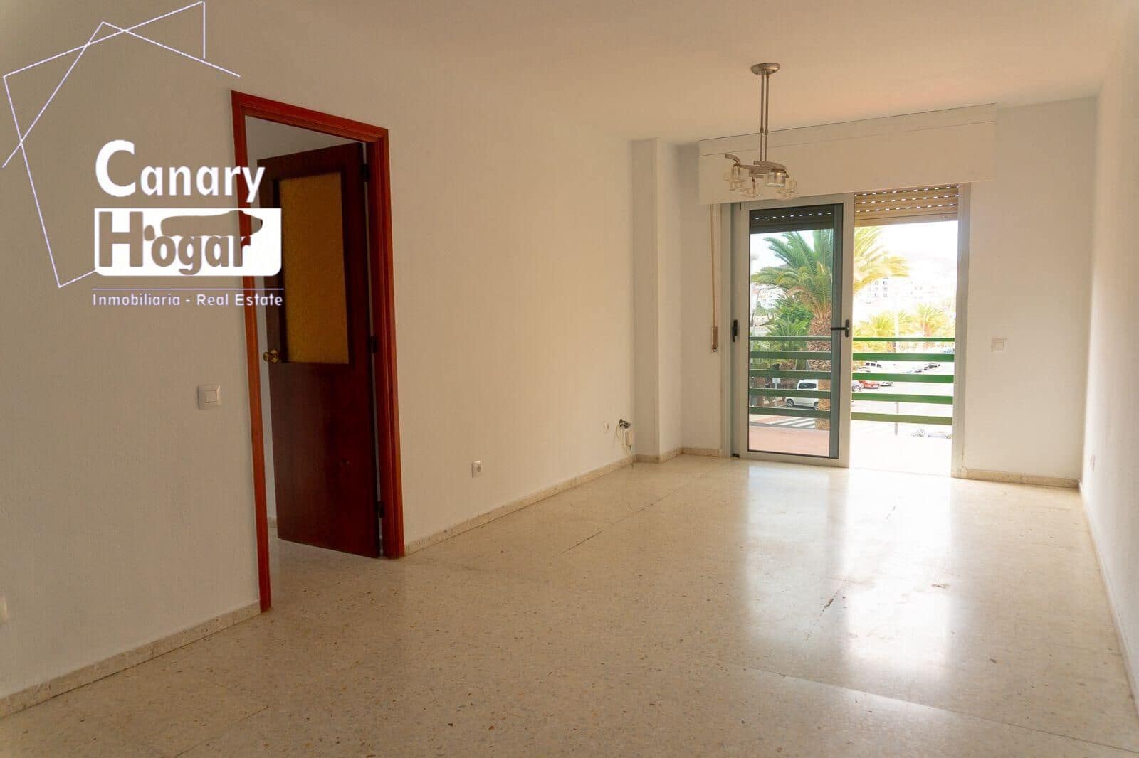 3 bedroom Apartment for sale in Los Cristianos with pool garage - € 441,000 (Ref: 9396102)
