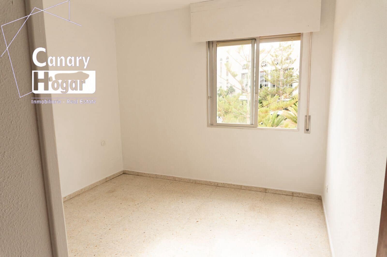 3 bedroom Apartment for sale in Los Cristianos with pool garage - € 441,000 (Ref: 9396102)