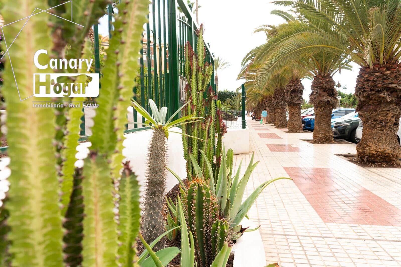 3 bedroom Apartment for sale in Los Cristianos with pool garage - € 441,000 (Ref: 9396102)