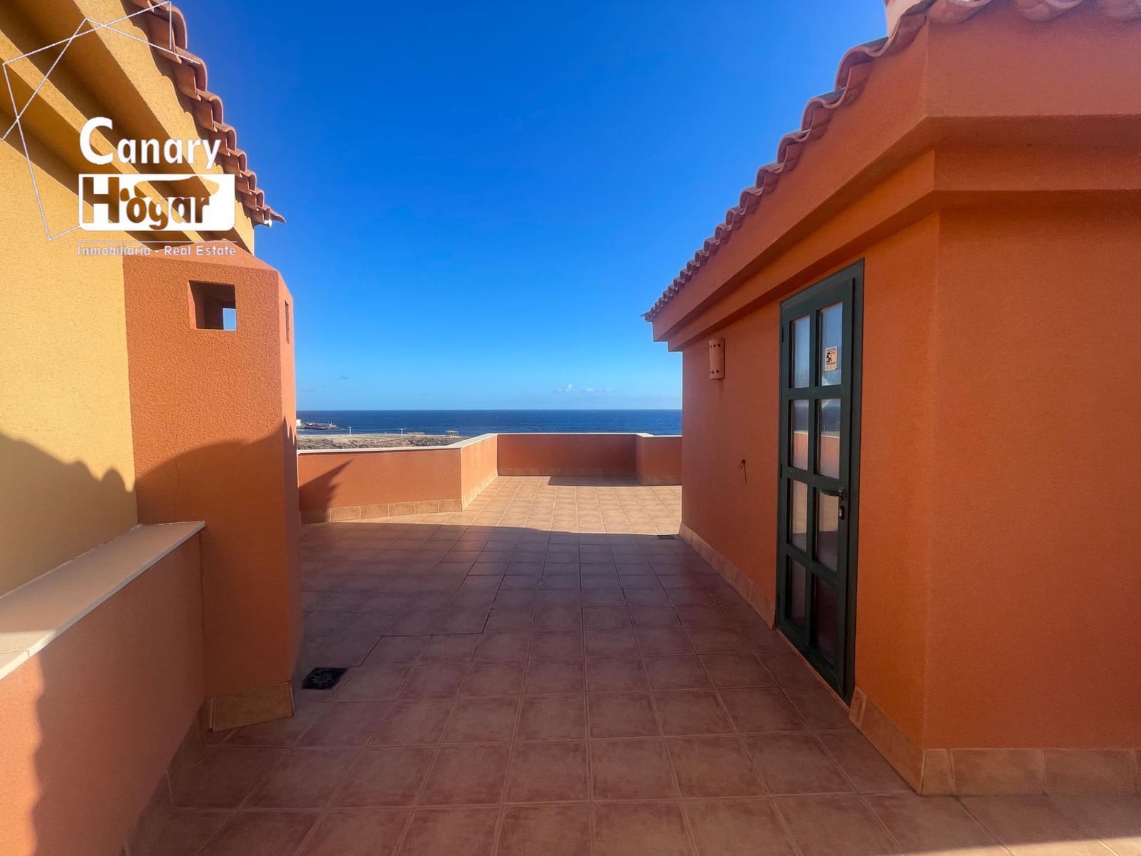 3 bedroom Villa for sale in Golf del Sur with pool - € 540,000 (Ref: 9431143)