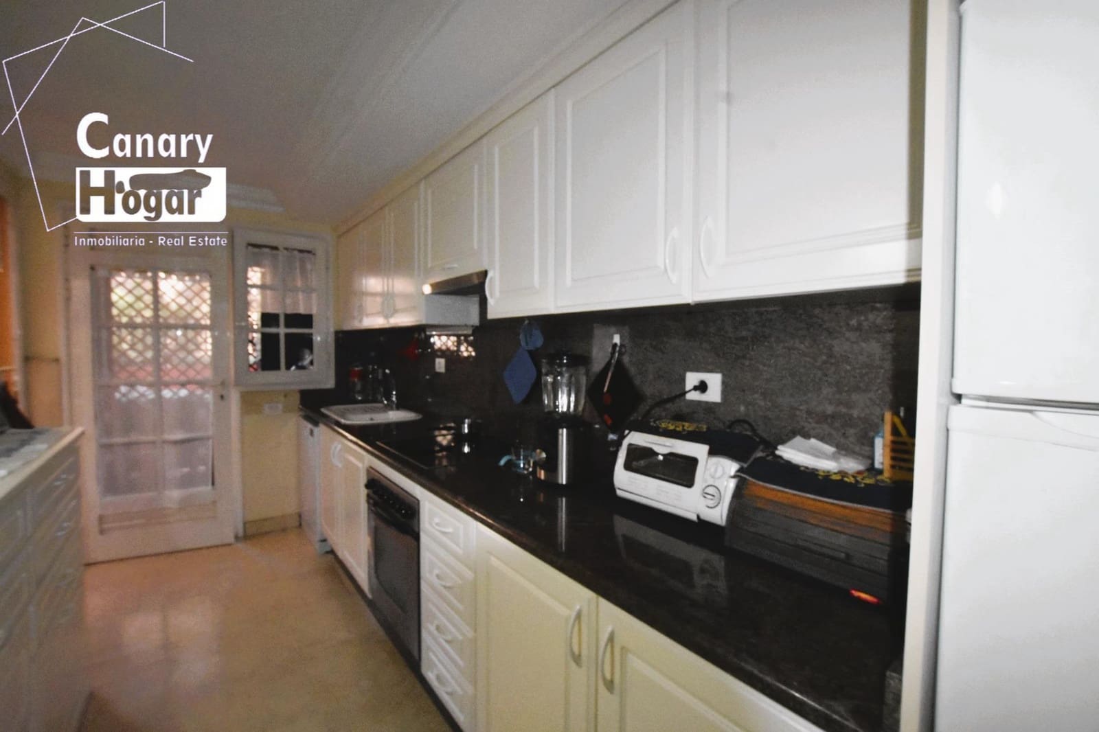 1 chambre Appartement à vendre à Playa del Duque avec piscine - 420 000 € (Ref: 9449407)