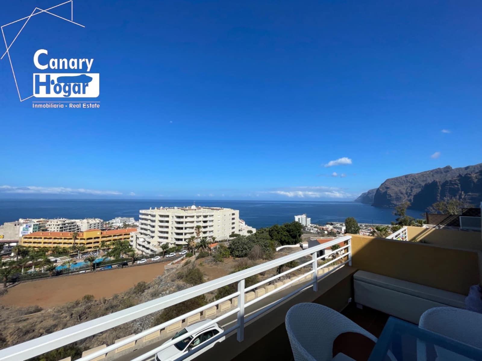 1 bedroom Apartment for sale in Los Gigantes with garage - € 215,000 (Ref: 9462457)