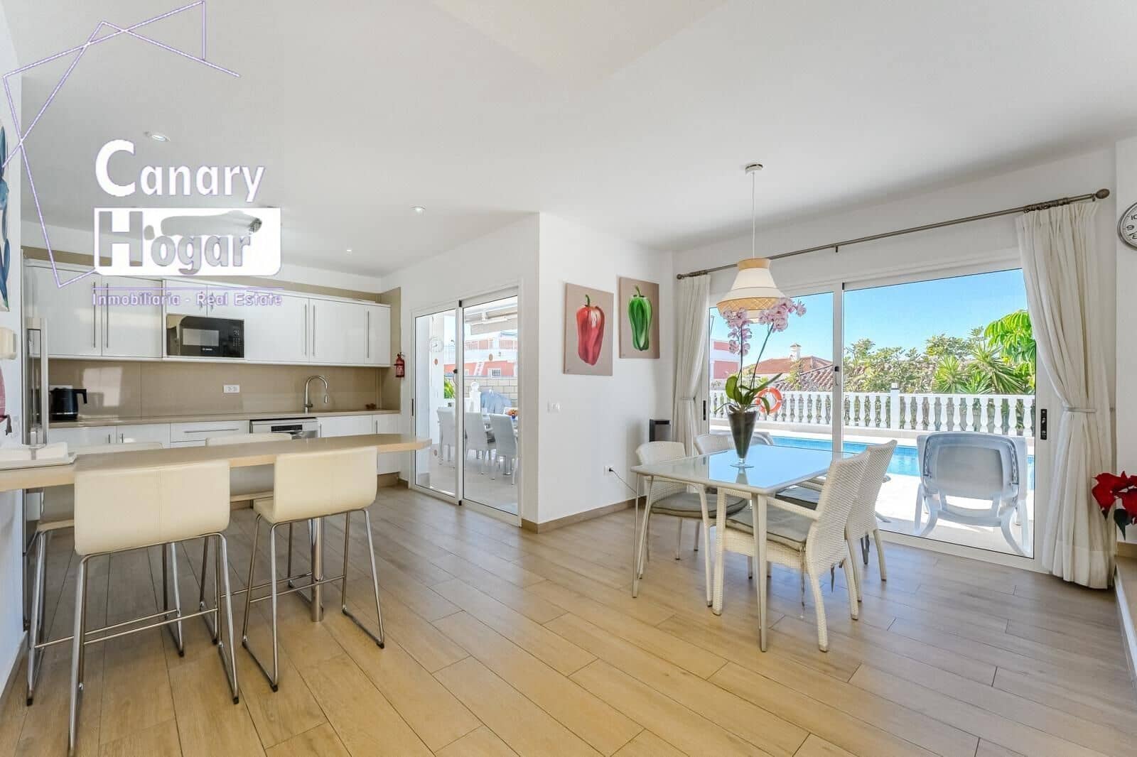 Chalet de 6 habitaciones en Puerto Santiago en venta con piscina garaje - 1.280.000 € (Ref: 9491516)