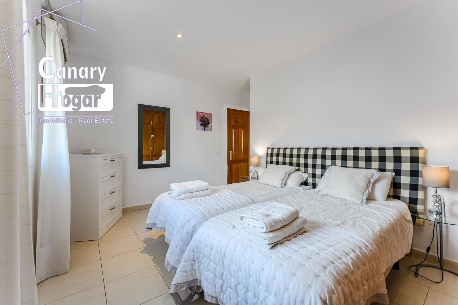 Chalet de 6 habitaciones en Puerto Santiago en venta con piscina garaje - 1.280.000 € (Ref: 9491516)