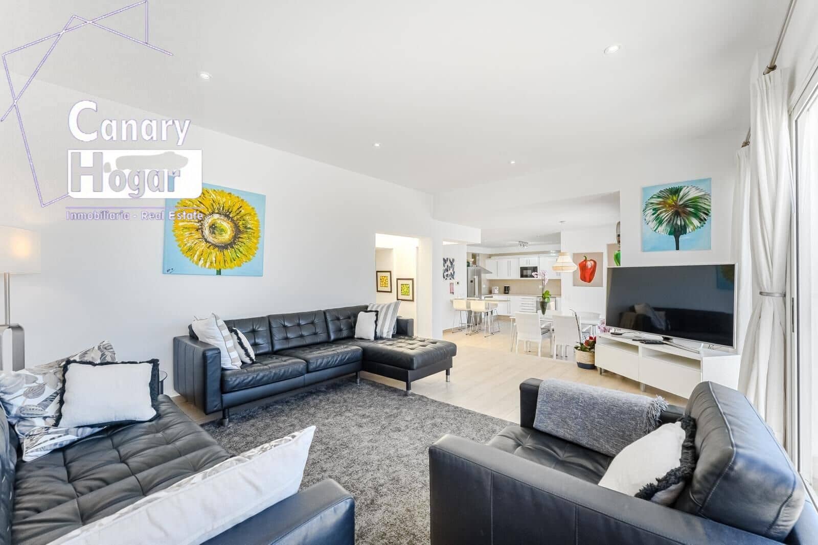 6 soverom Villa til salgs i Puerto Santiago med svømmebasseng garasje - € 1 280 000 (Ref: 9491516)