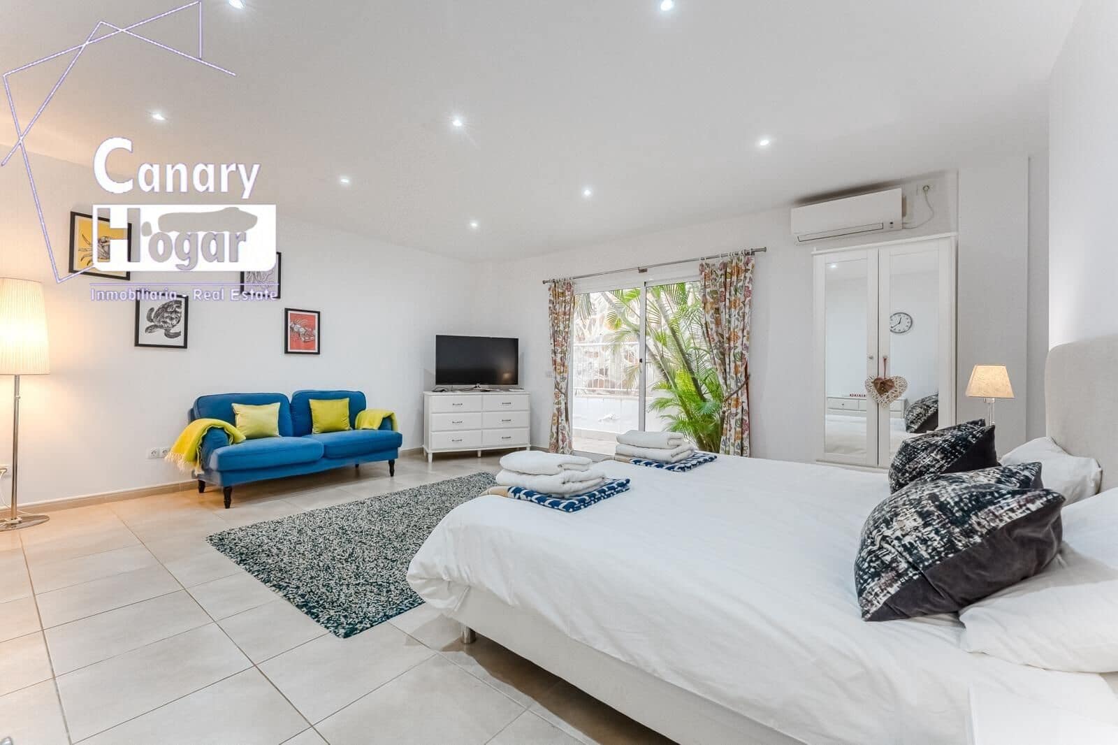 6 soverom Villa til salgs i Puerto Santiago med svømmebasseng garasje - € 1 280 000 (Ref: 9491516)