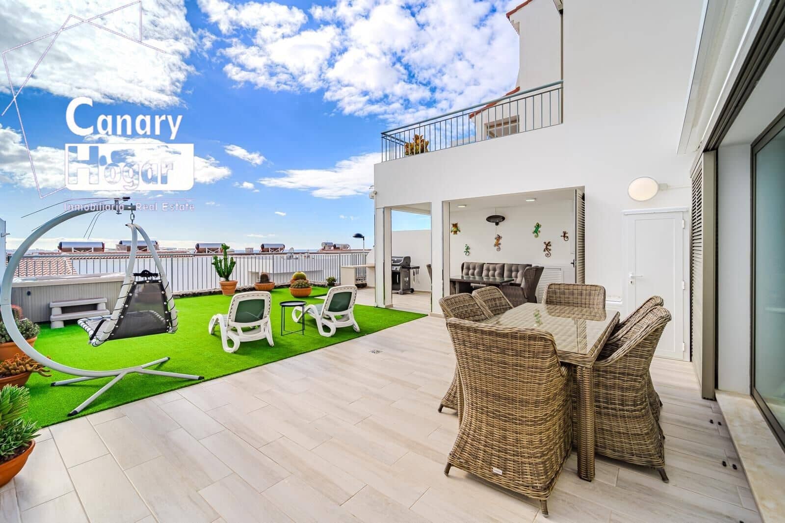 2 slaapkamer Appartement te koop in La Caleta Adeje met zwembad - € 995.000 (Ref: 9495379)