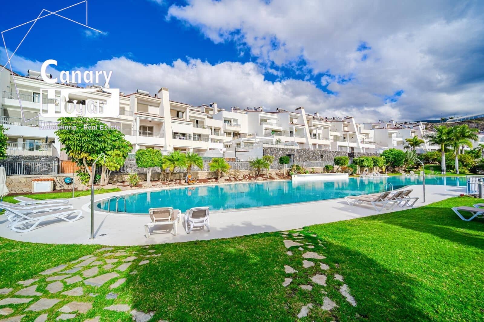 2 slaapkamer Appartement te koop in La Caleta Adeje met zwembad - € 995.000 (Ref: 9495379)