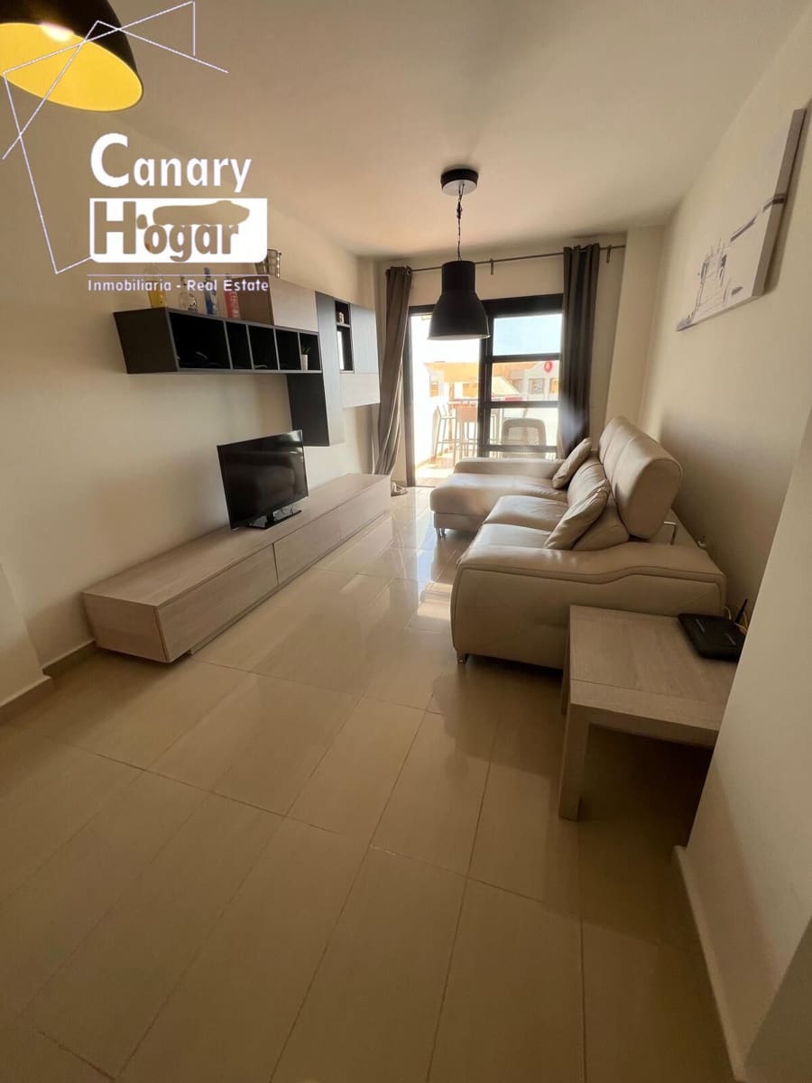 2 slaapkamer Appartement te koop in El Madronal met zwembad - € 329.000 (Ref: 9509041)