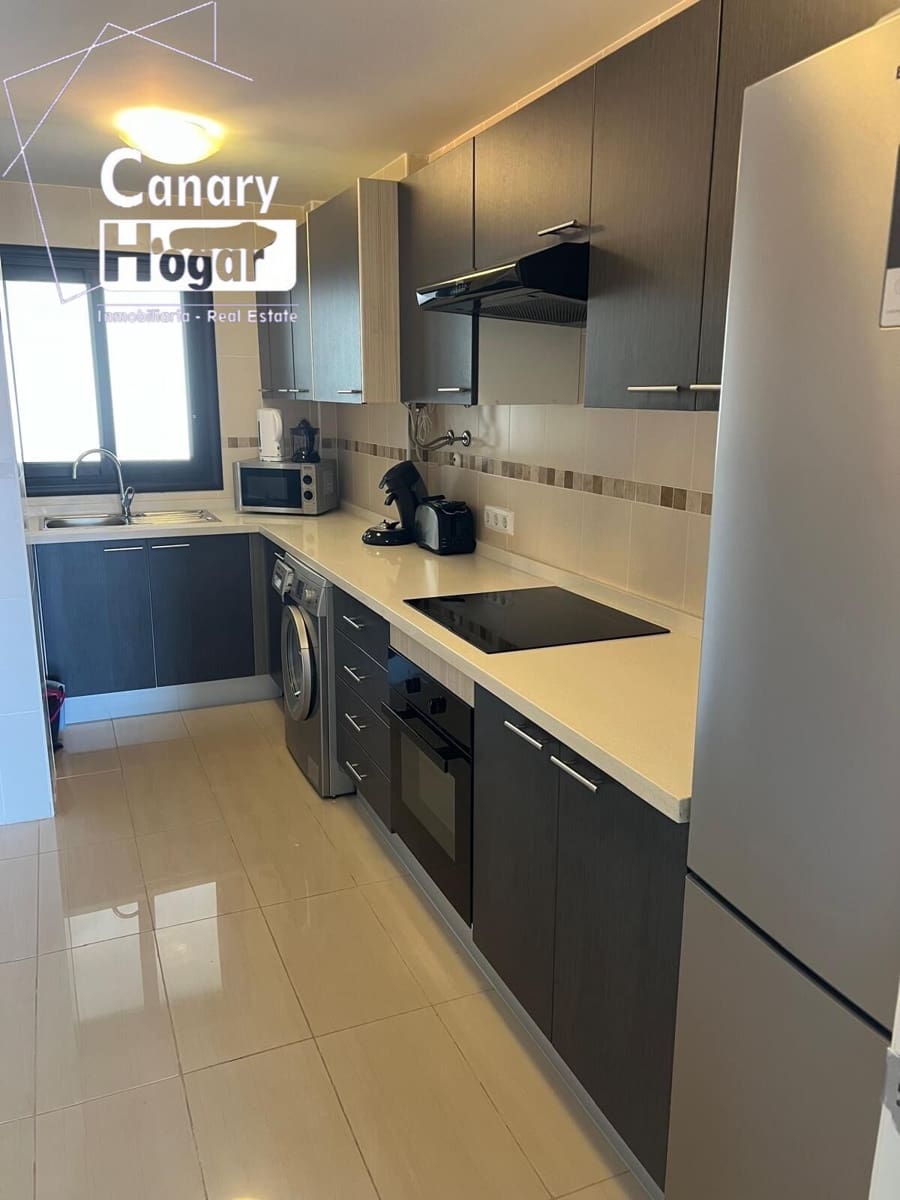 2 slaapkamer Appartement te koop in El Madronal met zwembad - € 329.000 (Ref: 9509041)