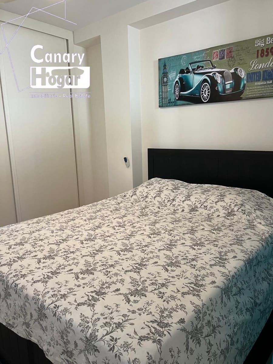 2 slaapkamer Appartement te koop in El Madronal met zwembad - € 329.000 (Ref: 9509041)