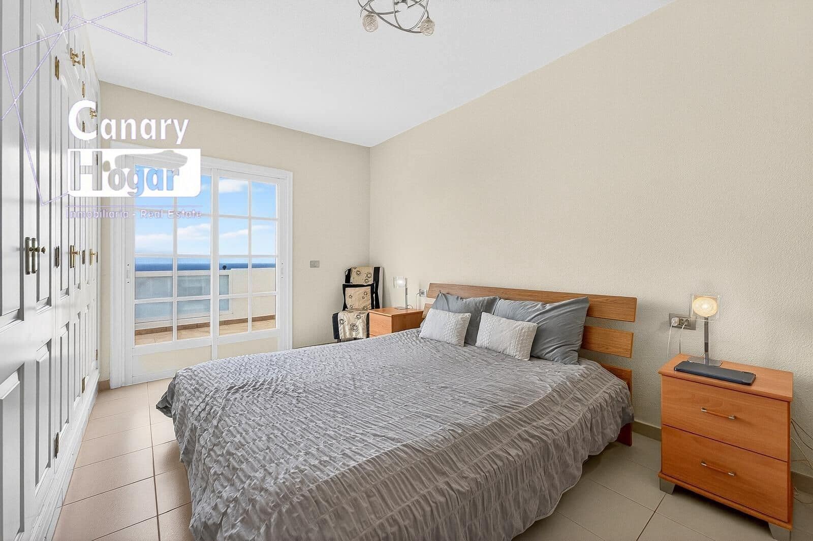 3 chambre Villa/Maison Mitoyenne à vendre à Costa Adeje avec piscine garage - 659 000 € (Ref: 9519034)