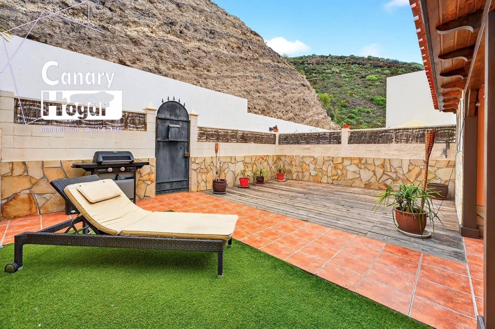 3 chambre Villa/Maison Mitoyenne à vendre à Costa Adeje avec piscine garage - 659 000 € (Ref: 9519034)