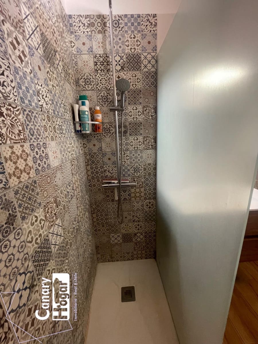 1 bedroom Apartment for sale in Los Cristianos with pool - € 255,000 (Ref: 9527799)