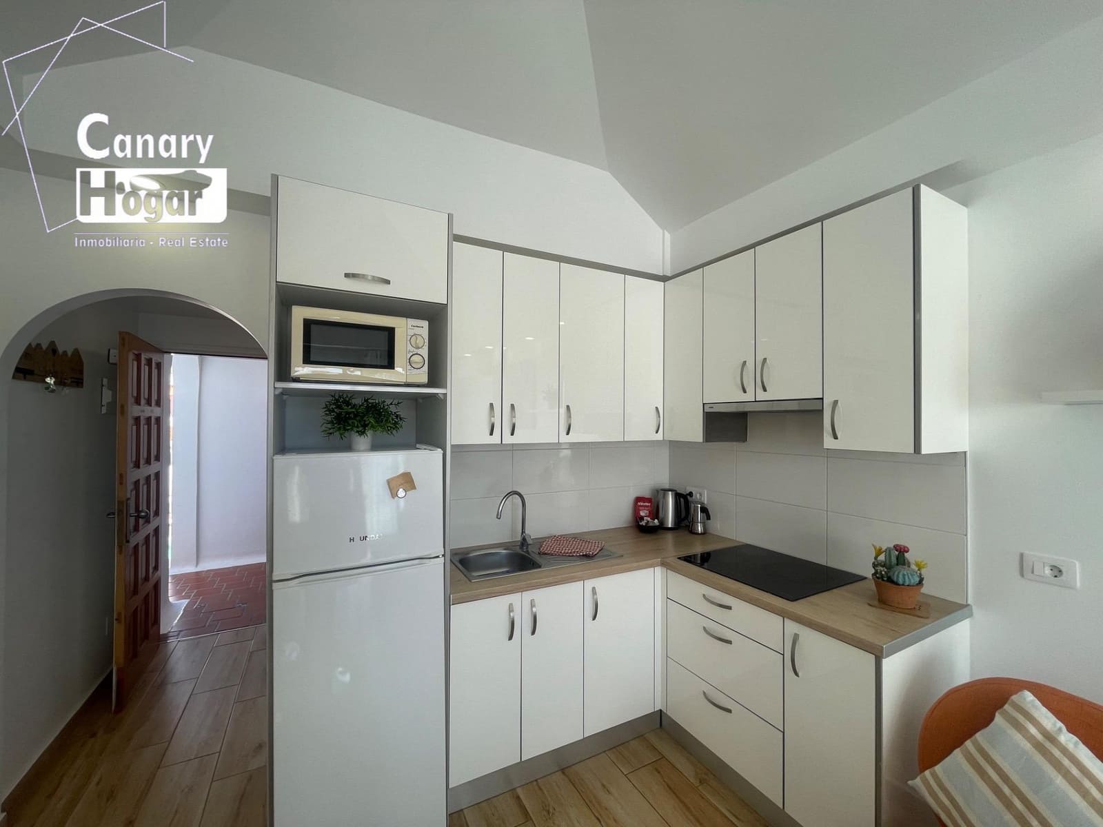 1 bedroom Apartment for sale in Los Cristianos with pool - € 255,000 (Ref: 9527799)