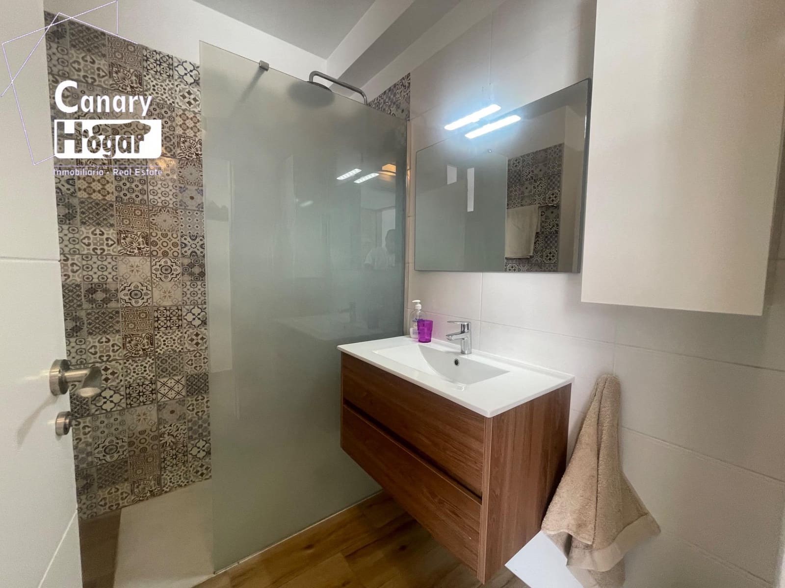 1 bedroom Apartment for sale in Los Cristianos with pool - € 255,000 (Ref: 9527799)