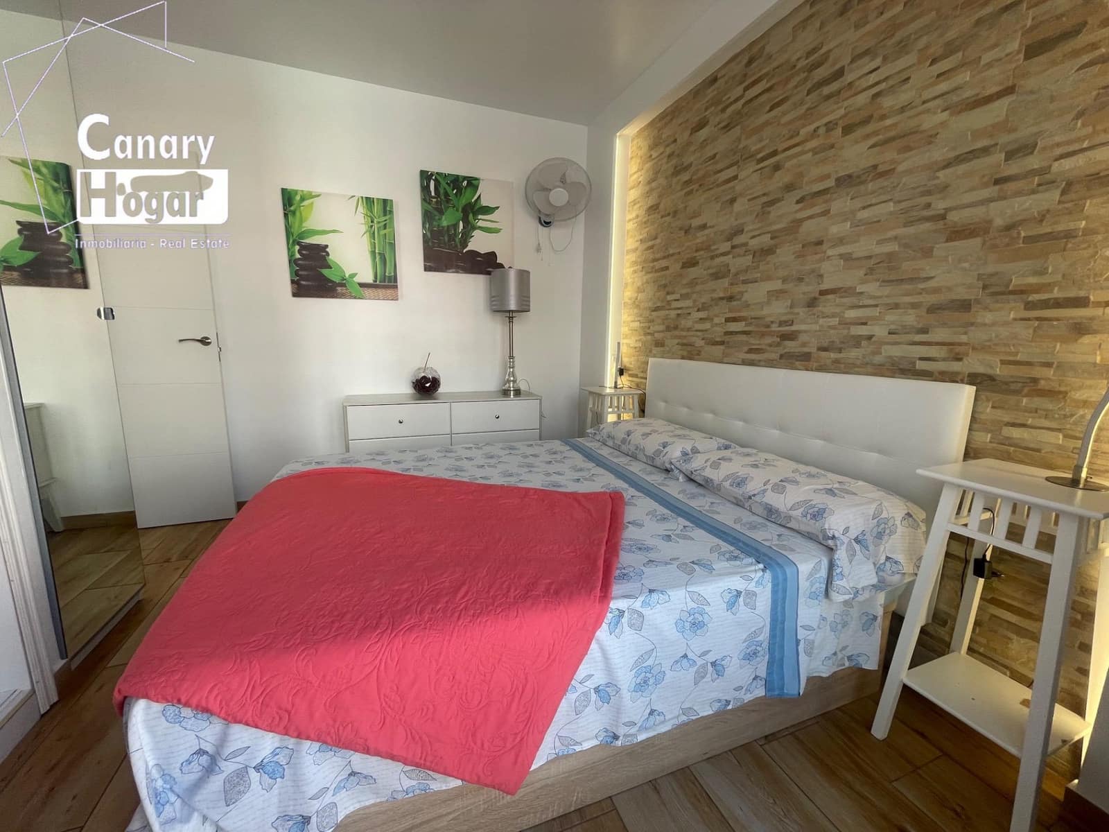 1 bedroom Apartment for sale in Los Cristianos with pool - € 255,000 (Ref: 9527799)