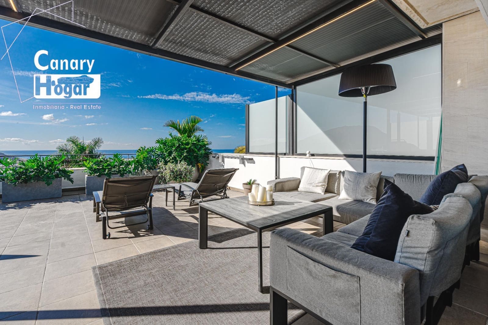 4 soveværelse Villa til salg i Costa Adeje med swimmingpool garage - € 1.795.000 (Ref: 9543765)