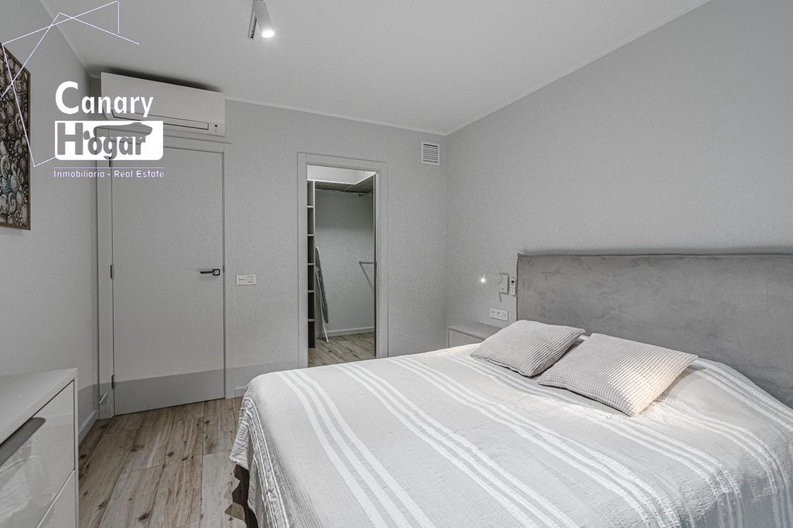 4 soveværelse Villa til salg i Costa Adeje med swimmingpool garage - € 1.795.000 (Ref: 9543765)