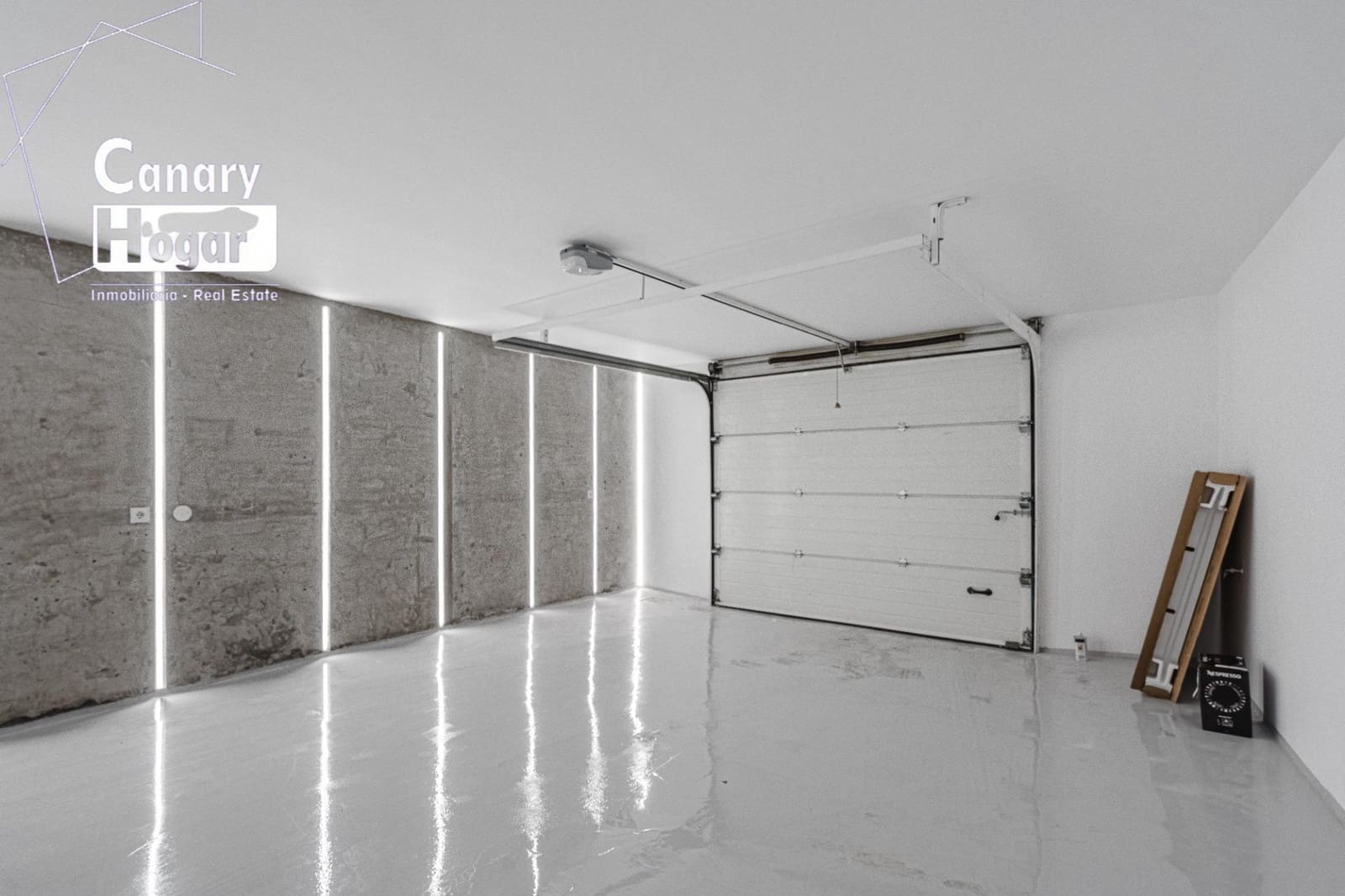 4 soveværelse Villa til salg i Costa Adeje med swimmingpool garage - € 1.795.000 (Ref: 9543765)