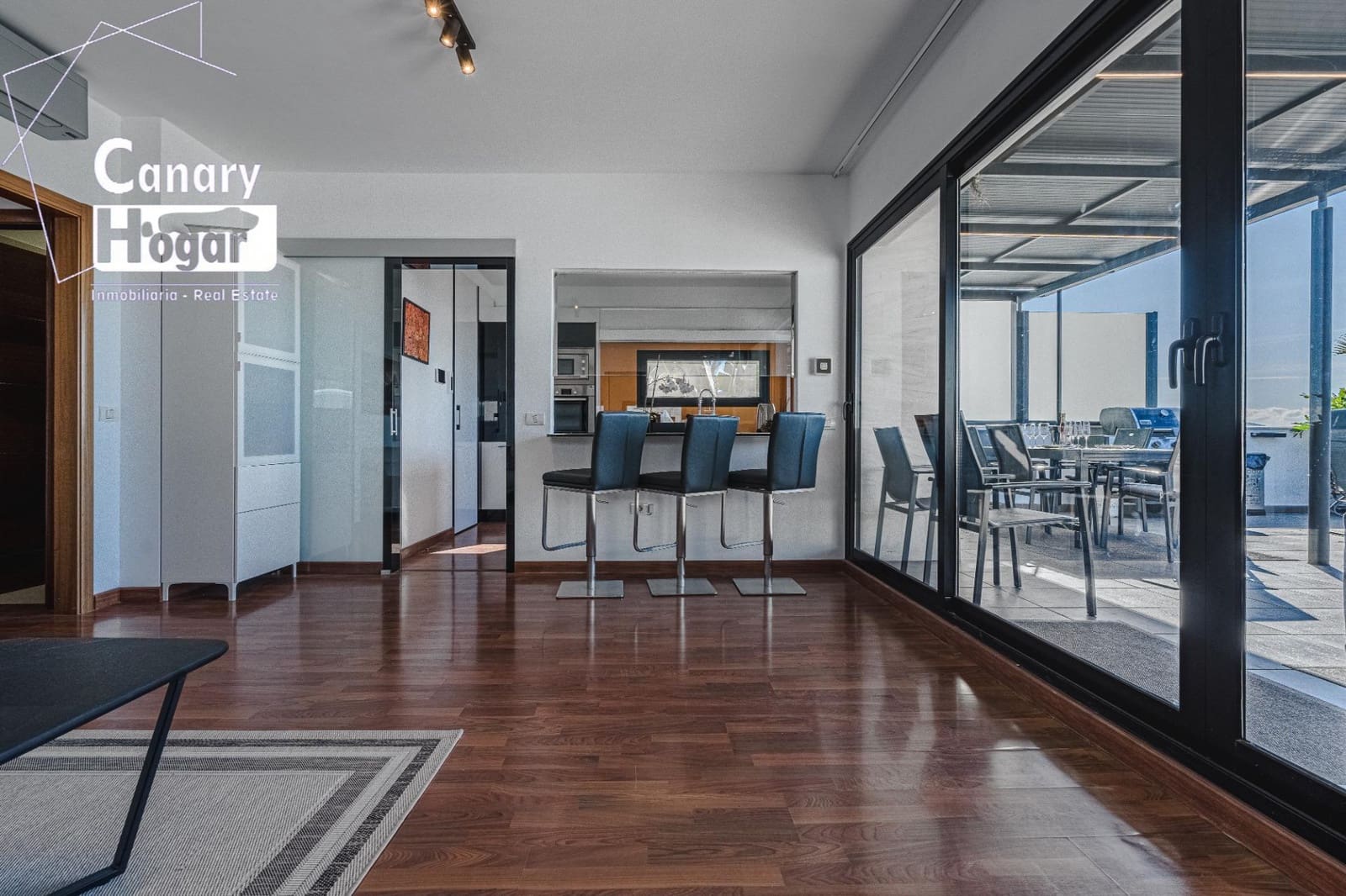 4 bedroom Villa for sale in Costa Adeje with pool garage - € 1,795,000 (Ref: 9543765)