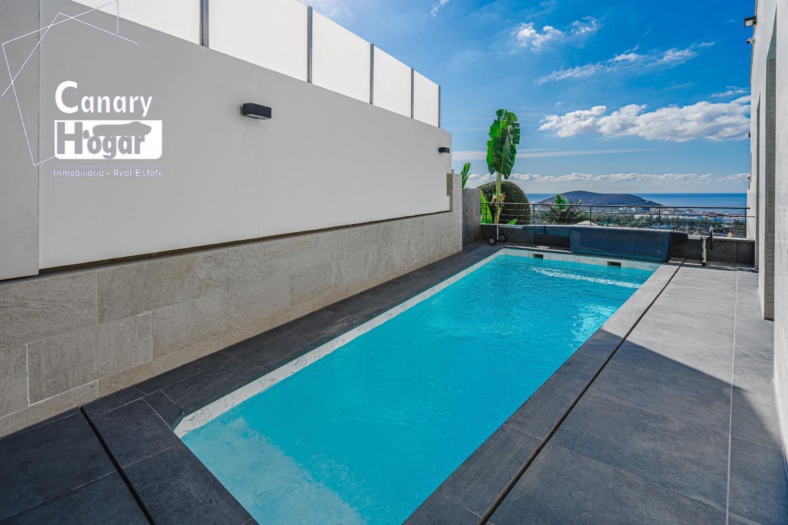 4 bedroom Villa for sale in Costa Adeje with pool garage - € 1,795,000 (Ref: 9543765)