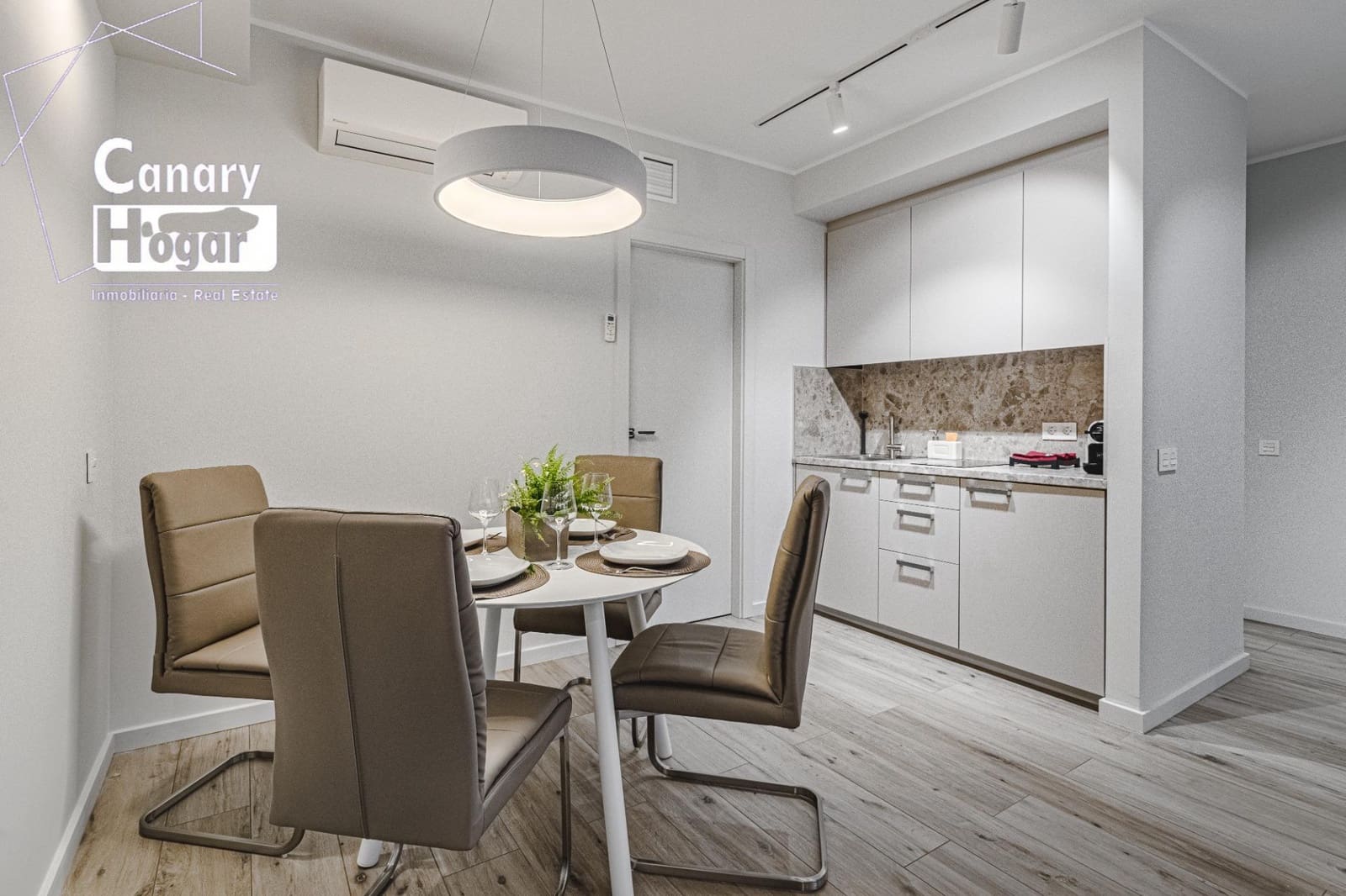 4 bedroom Villa for sale in Costa Adeje with pool garage - € 1,795,000 (Ref: 9543765)