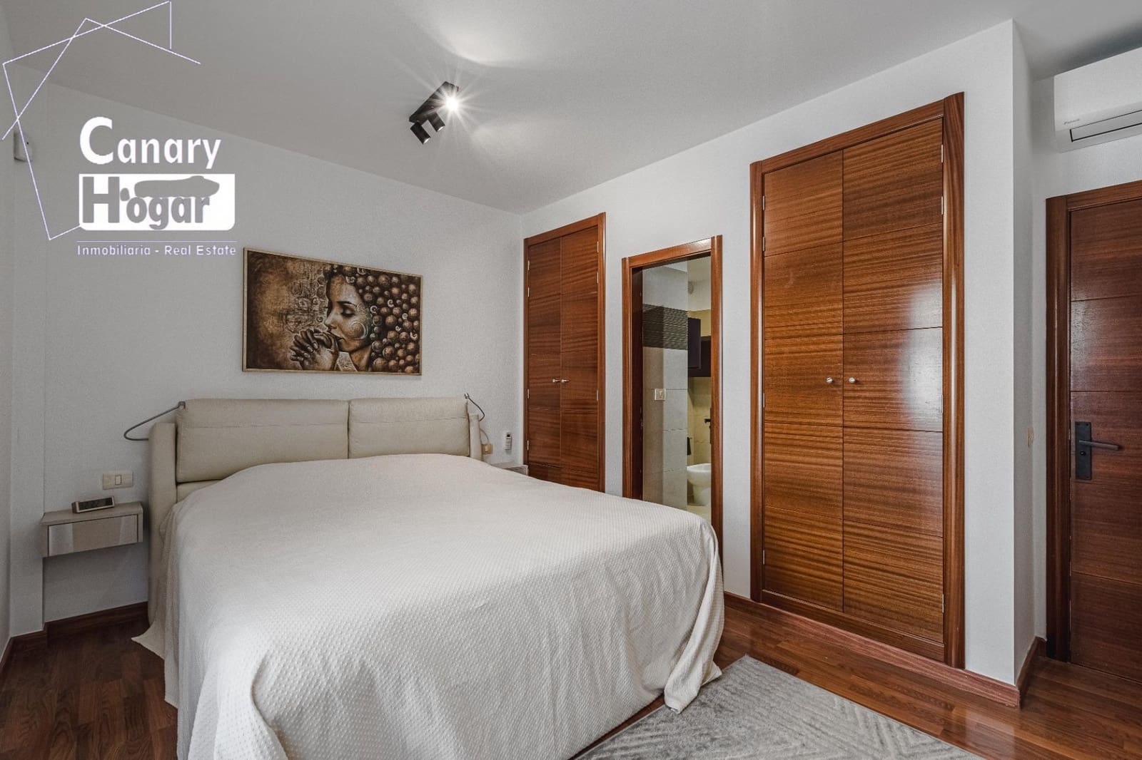 4 bedroom Villa for sale in Costa Adeje with pool garage - € 1,795,000 (Ref: 9543765)