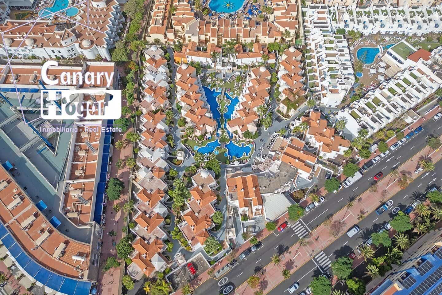 1 slaapkamer Appartement te koop in Playa Fanabe met zwembad - € 310.000 (Ref: 9555973)