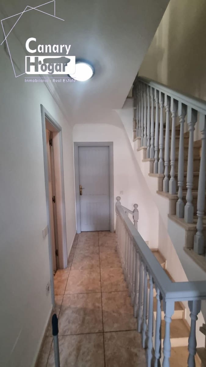 3 sypialnia Willa na sprzedaż w Playa de las Americas z basenem - 700 000 € (Ref: 9561923)