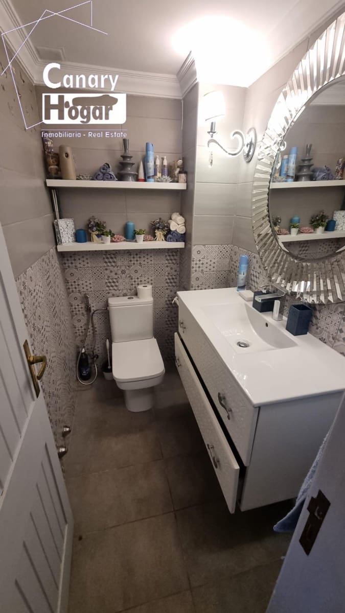 3 sypialnia Willa na sprzedaż w Playa de las Americas z basenem - 700 000 € (Ref: 9561923)