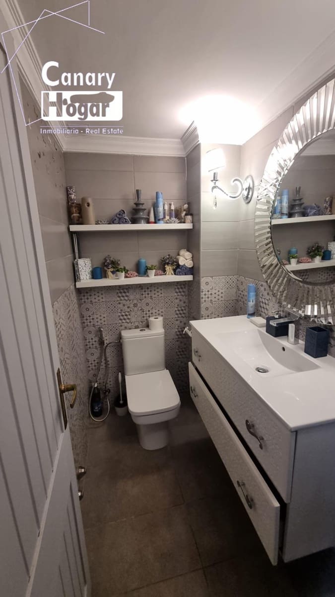 3 sypialnia Willa na sprzedaż w Playa de las Americas z basenem - 700 000 € (Ref: 9561923)