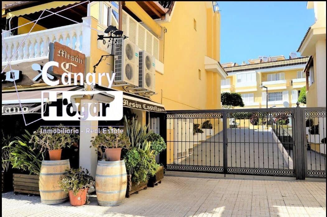 3 sypialnia Willa na sprzedaż w Playa de las Americas z basenem - 700 000 € (Ref: 9561923)