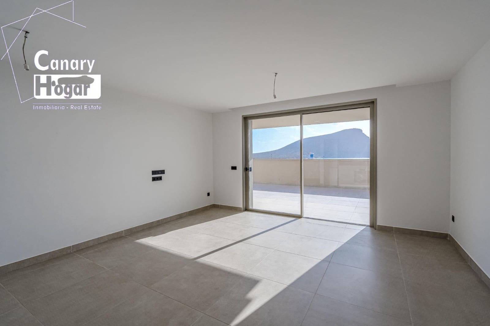 3 sovrum Lägenhet till salu i Granadilla de Abona med pool - 660 000 € (Ref: 9615636)