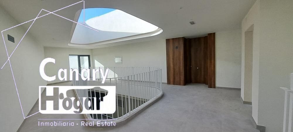 3 sypialnia Penthouse na sprzedaż w El Madronal z basenem - 1 295 000 € (Ref: 9615638)