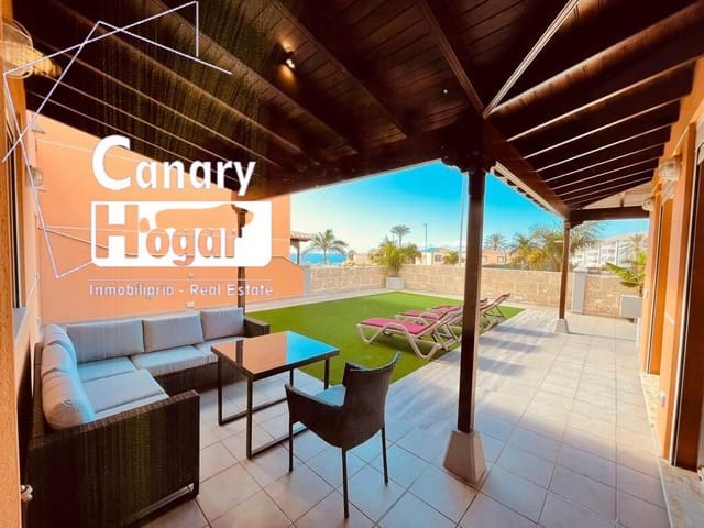 4 bedroom Villa for sale in Los Cristianos, Arona with pool garage - € 775,000 (Ref: 9666613)