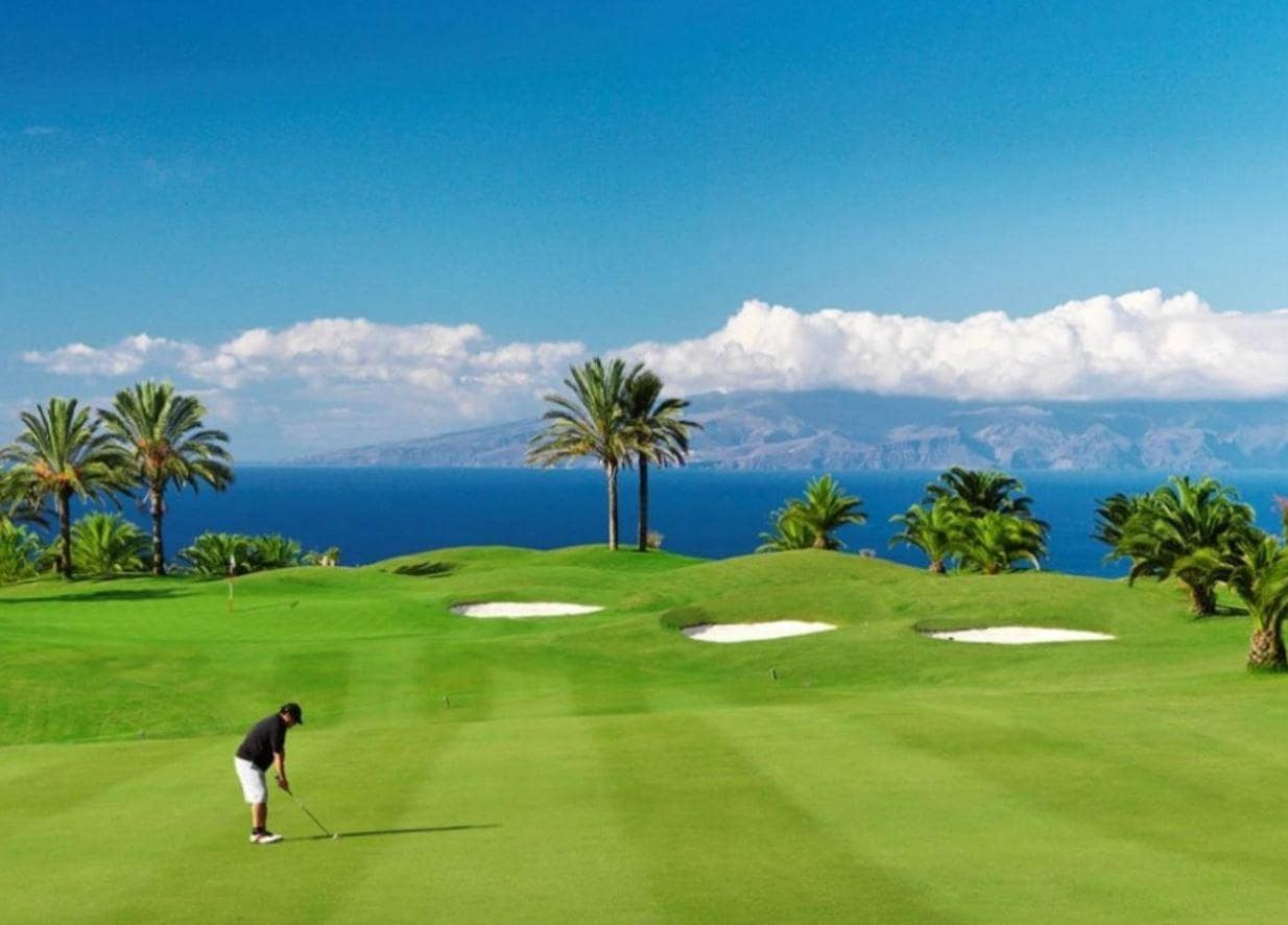 Solar/Parcela en Guía de Isora en venta - 2.450.000 € (Ref: 9670771)