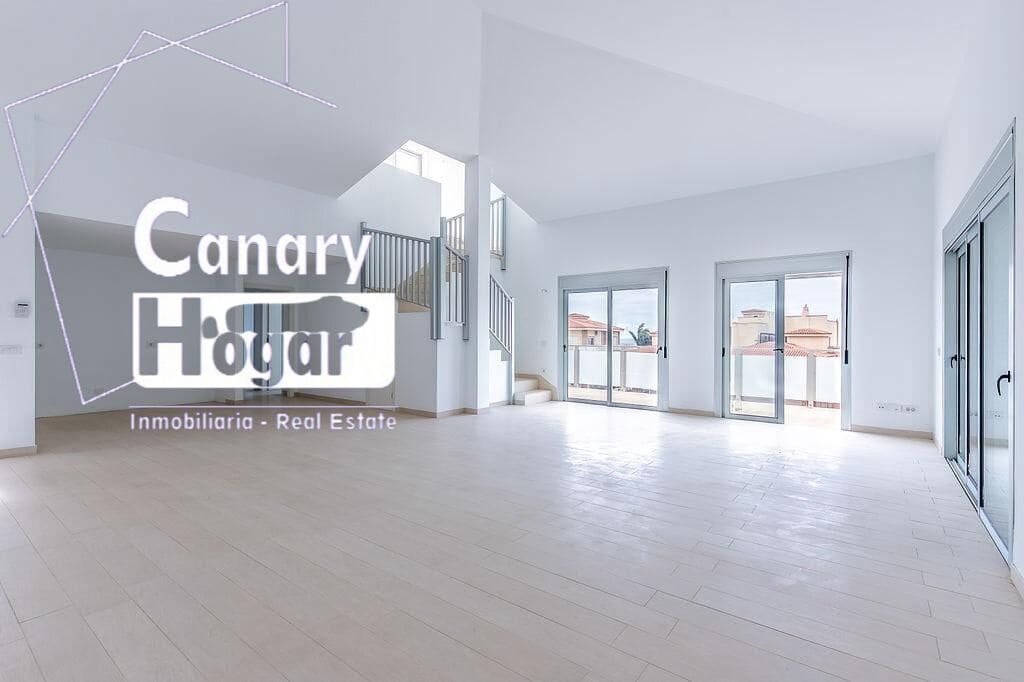 Ático de 2 habitaciones en Golf del Sur en venta con piscina garaje - 349.800 € (Ref: 9677569)