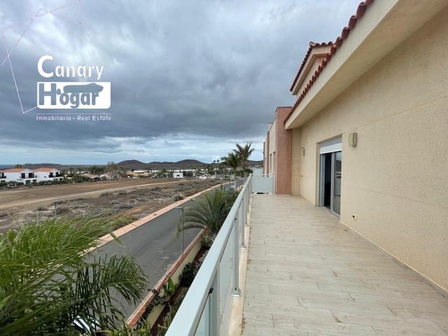 Ático de 2 habitaciones en Golf del Sur, San Miguel de Abona en venta con piscina garaje - 349.800 € (Ref: 9677569)